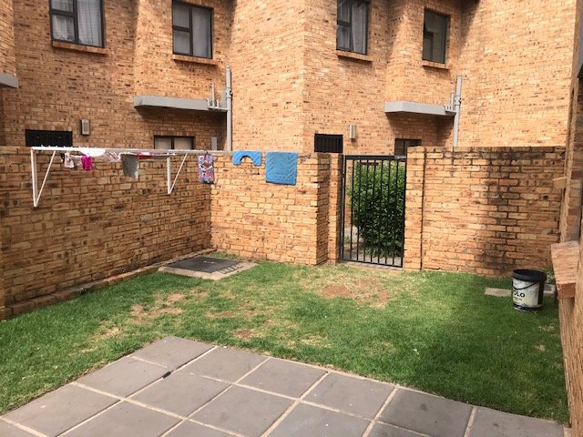 3 Bedroom Property for Sale in Amberfield Gauteng