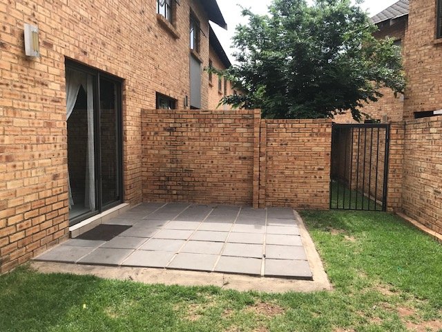 3 Bedroom Property for Sale in Amberfield Gauteng