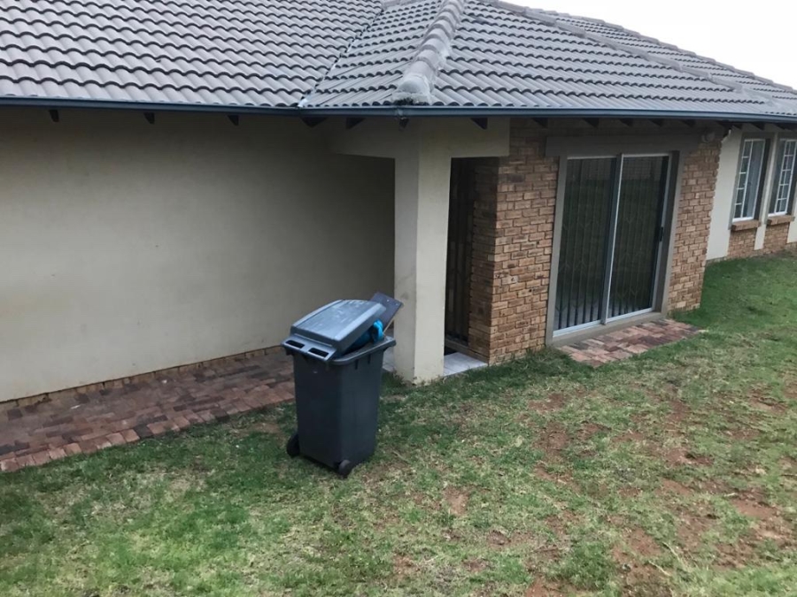 To Let 3 Bedroom Property for Rent in Kosmosdal Gauteng