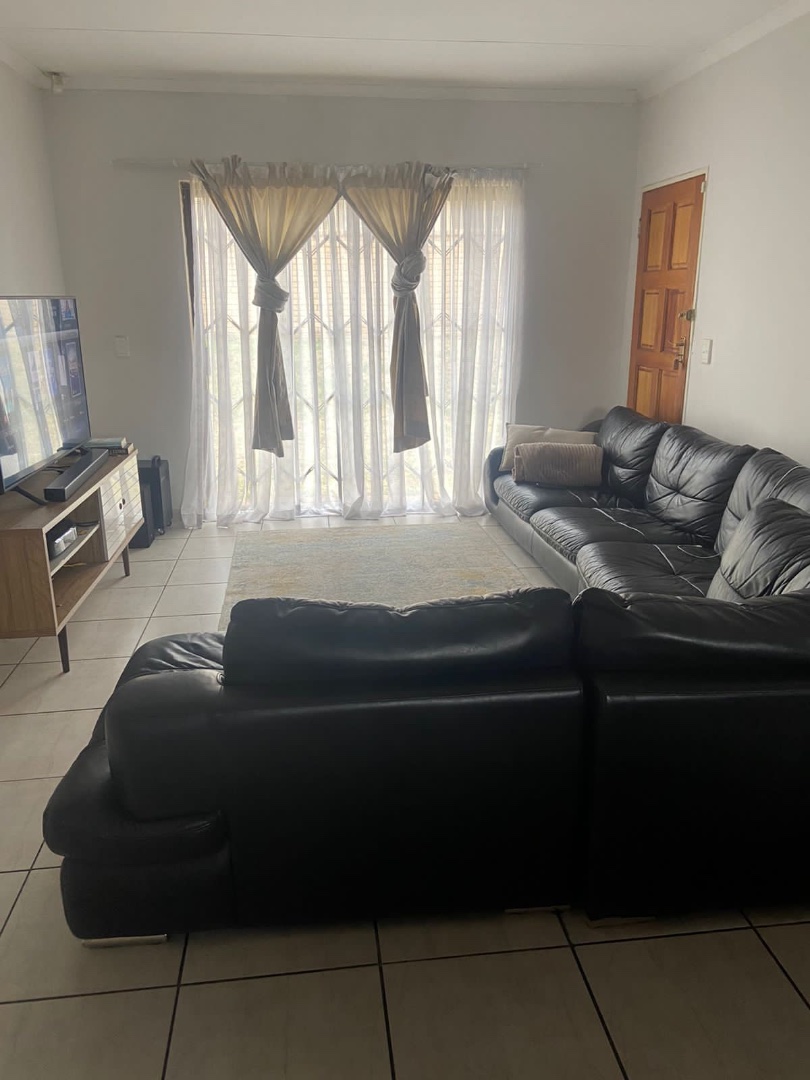 To Let 3 Bedroom Property for Rent in Kosmosdal Gauteng