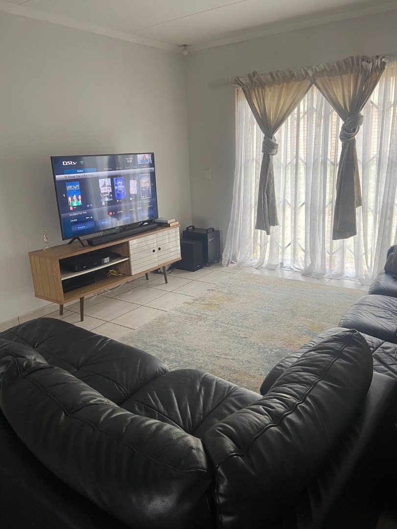 To Let 3 Bedroom Property for Rent in Kosmosdal Gauteng