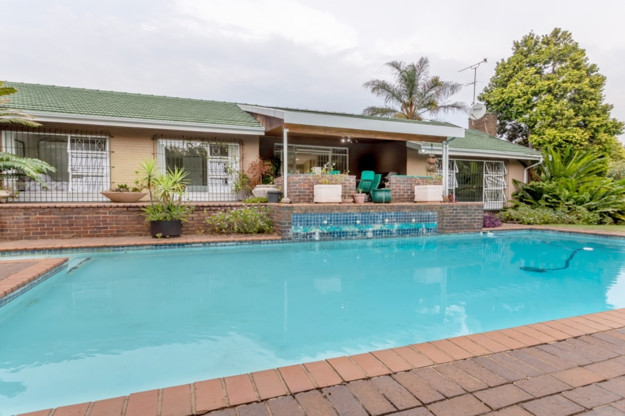 4 Bedroom Property for Sale in Kensington B Gauteng