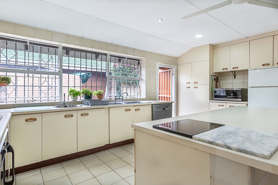 4 Bedroom Property for Sale in Kensington B Gauteng