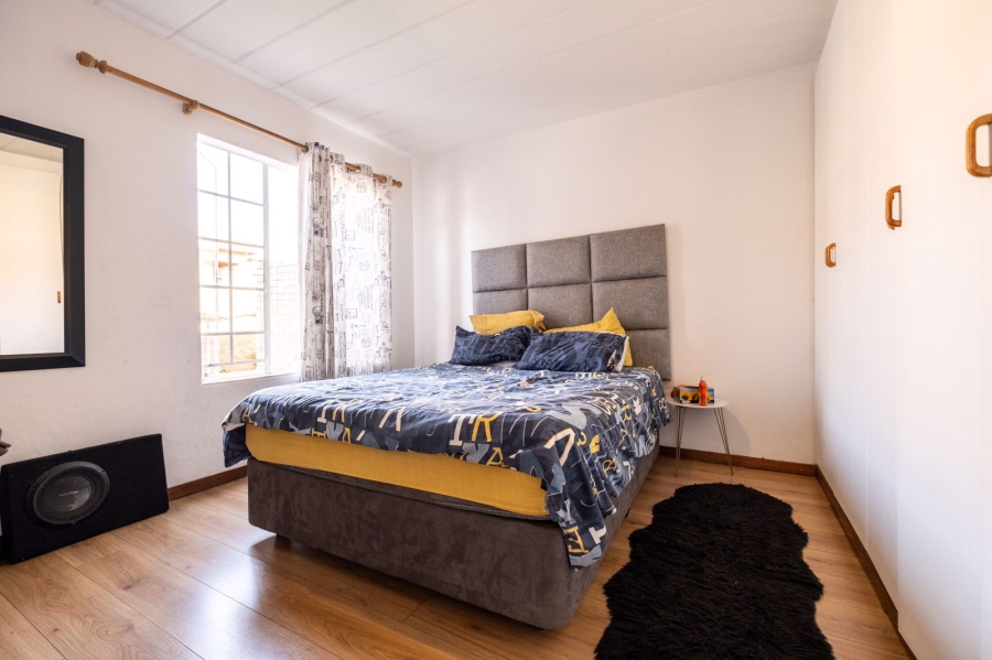 2 Bedroom Property for Sale in Noordwyk Gauteng