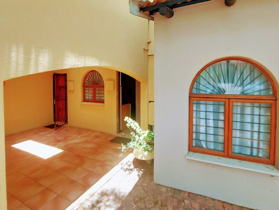 2 Bedroom Property for Sale in North Riding Gauteng