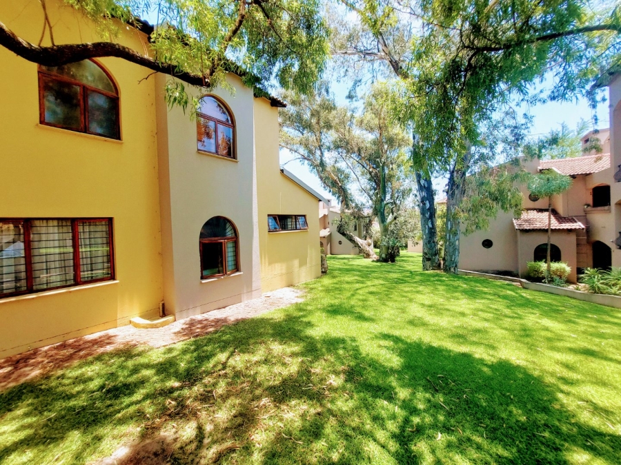 2 Bedroom Property for Sale in North Riding Gauteng