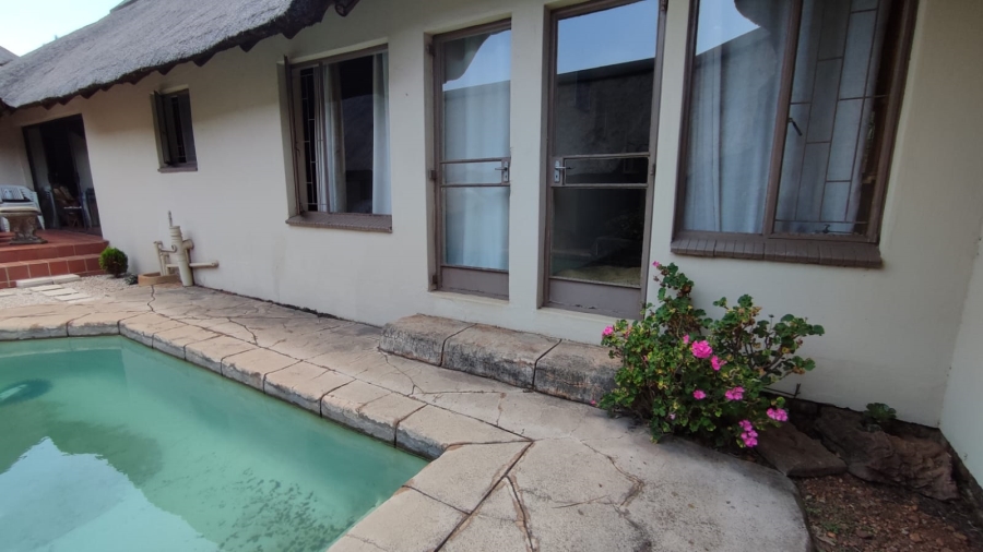 4 Bedroom Property for Sale in Zwartkop Gauteng