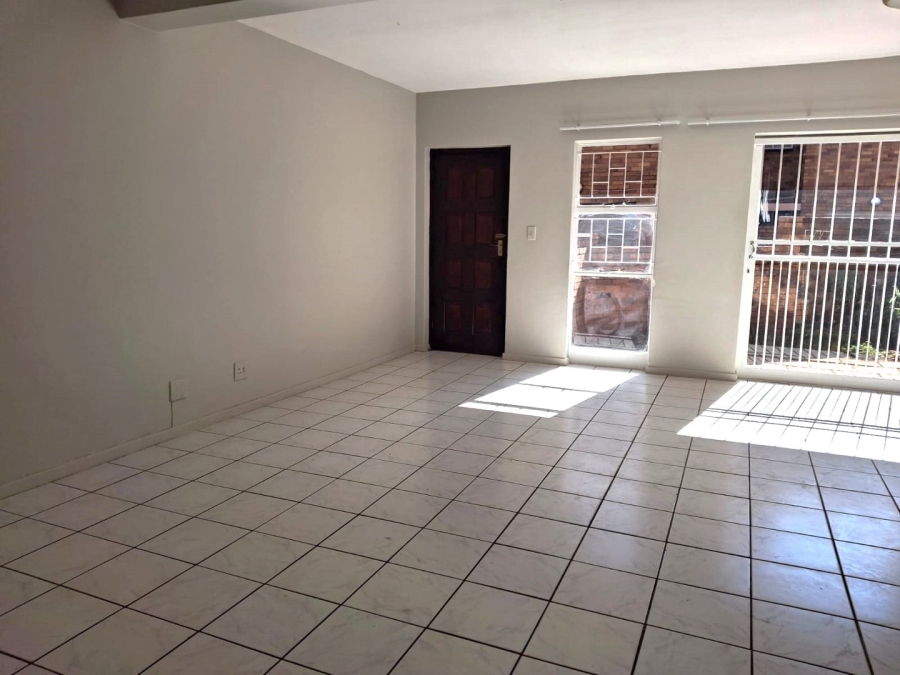 3 Bedroom Property for Sale in Wierda Park Gauteng