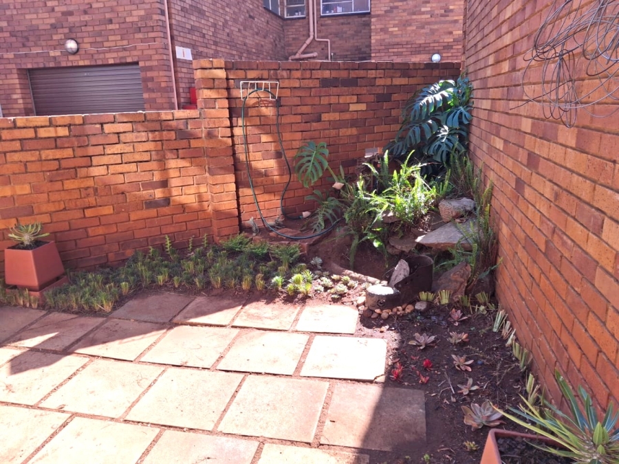 3 Bedroom Property for Sale in Wierda Park Gauteng