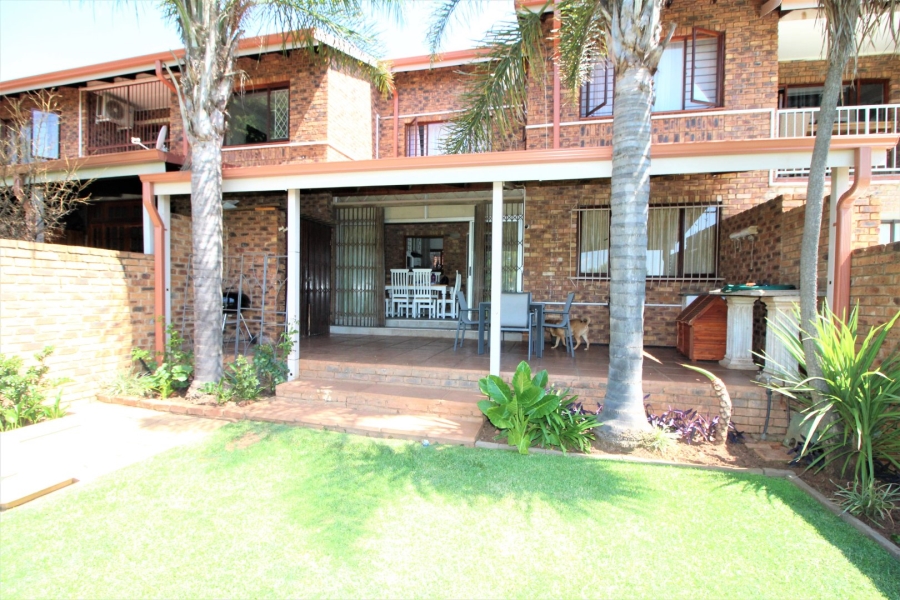 3 Bedroom Property for Sale in Hennopspark Gauteng