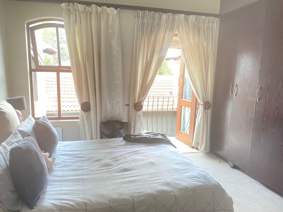 4 Bedroom Property for Sale in Maroeladal Gauteng