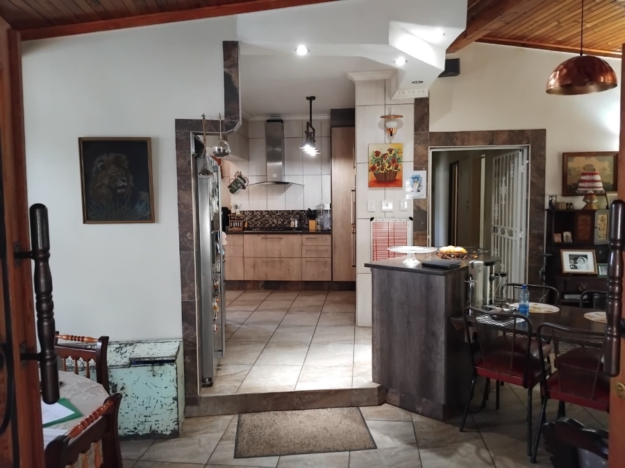 4 Bedroom Property for Sale in Edenvale Central Gauteng