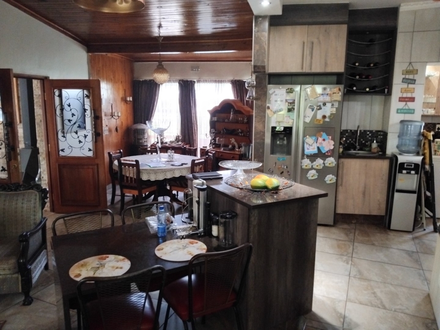 4 Bedroom Property for Sale in Edenvale Central Gauteng