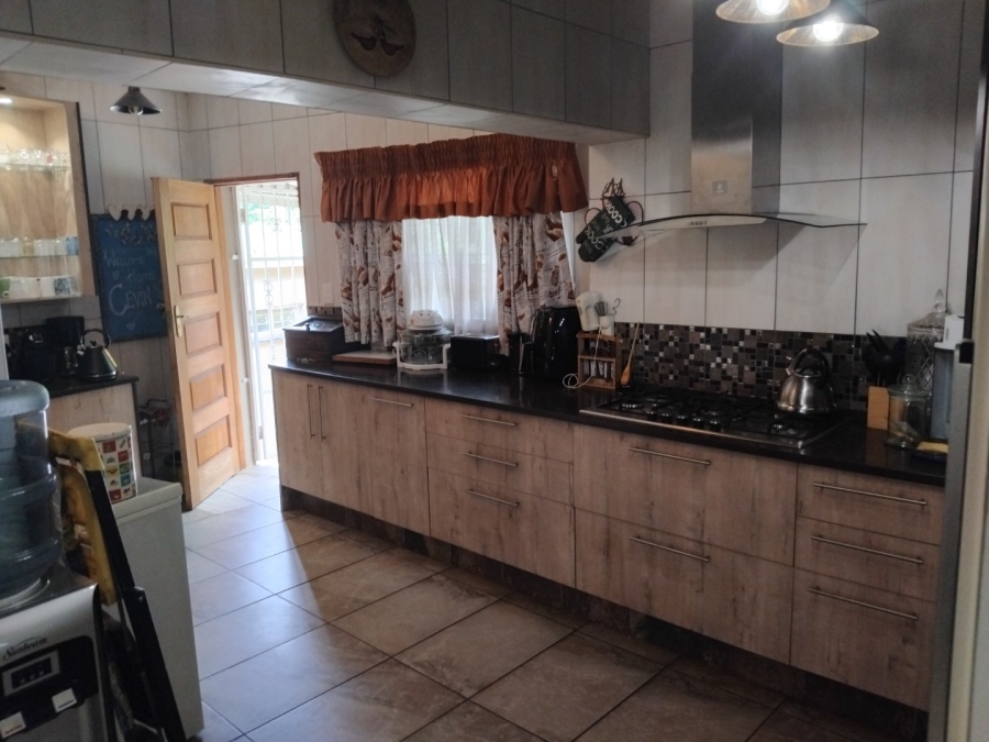 4 Bedroom Property for Sale in Edenvale Central Gauteng