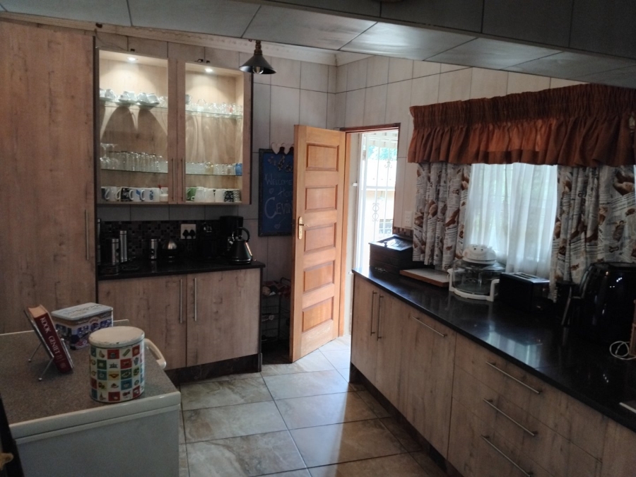 4 Bedroom Property for Sale in Edenvale Central Gauteng