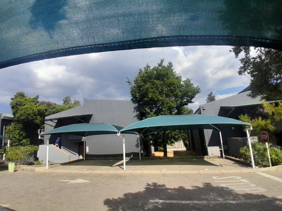 1 Bedroom Property for Sale in Glen Austin Gauteng