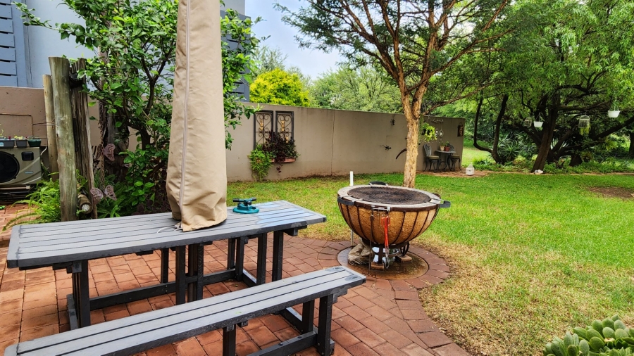 5 Bedroom Property for Sale in Theresa Park Gauteng