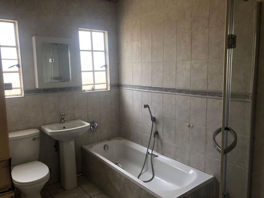 3 Bedroom Property for Sale in Bartlett Gauteng