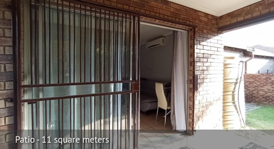 2 Bedroom Property for Sale in Amberfield Crest Estate Gauteng