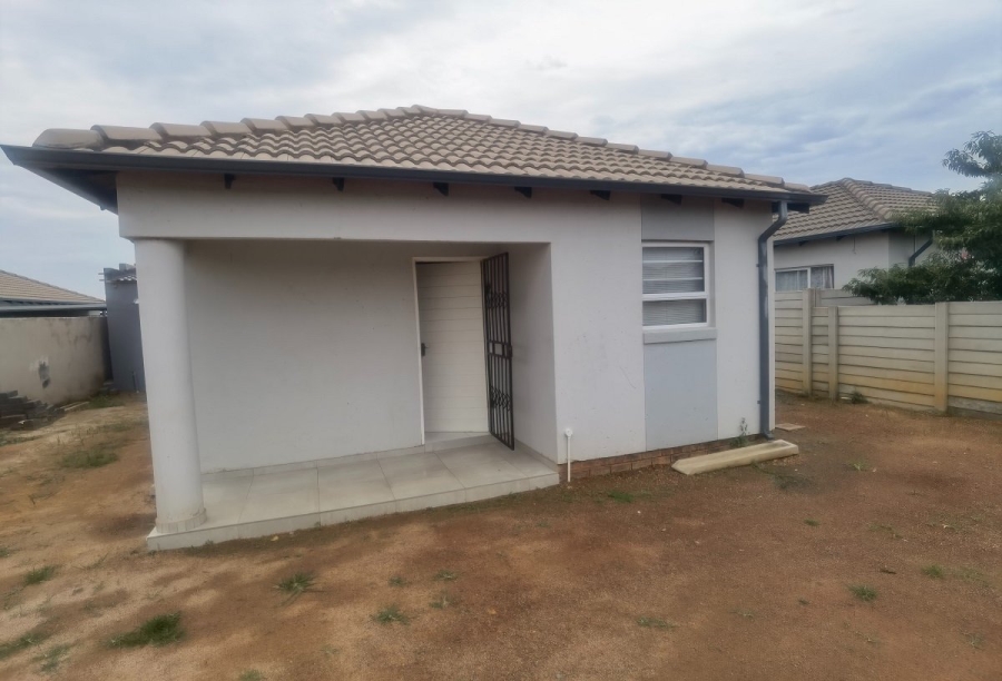 To Let  Bedroom Property for Rent in Crystal Park Gauteng