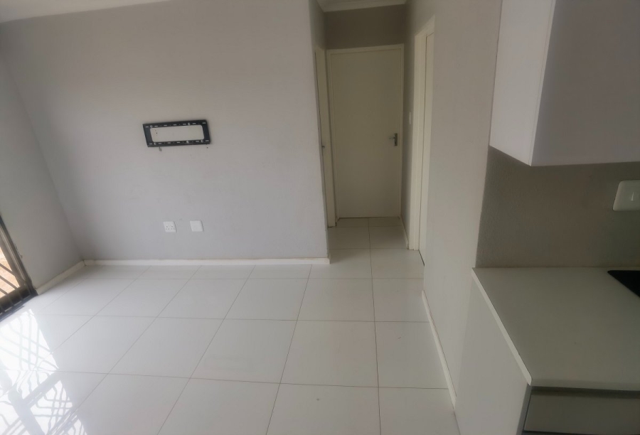 To Let  Bedroom Property for Rent in Crystal Park Gauteng