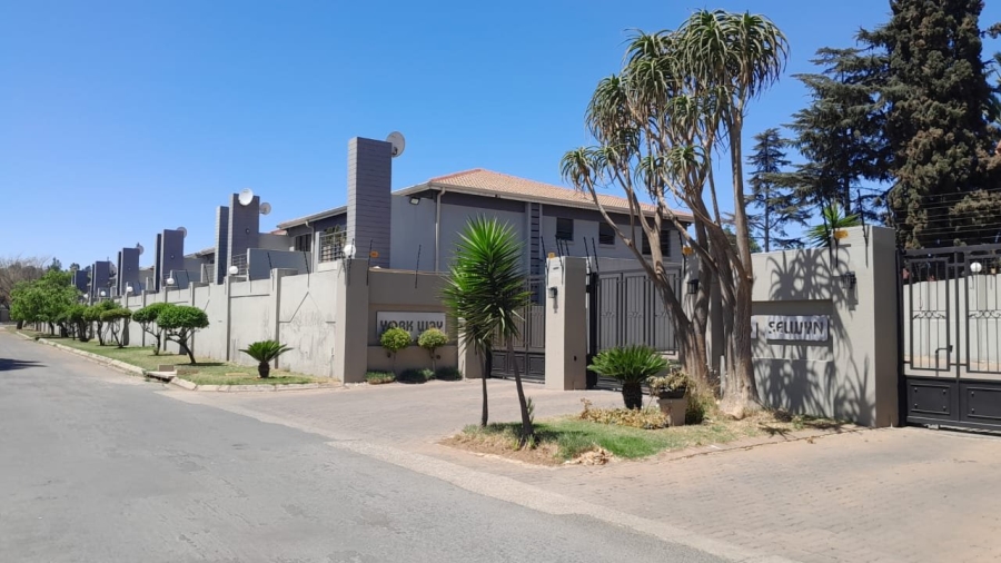 3 Bedroom Property for Sale in Bedford Park Gauteng