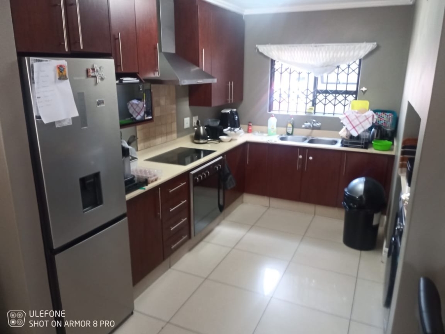 3 Bedroom Property for Sale in Bedford Park Gauteng