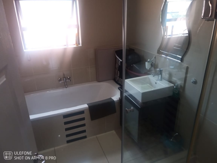 3 Bedroom Property for Sale in Bedford Park Gauteng