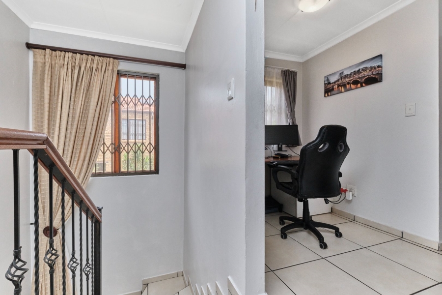 3 Bedroom Property for Sale in Bellairspark Gauteng