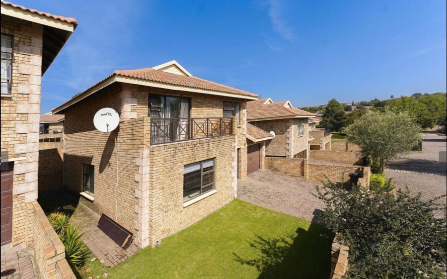 3 Bedroom Property for Sale in Noordhang Gauteng