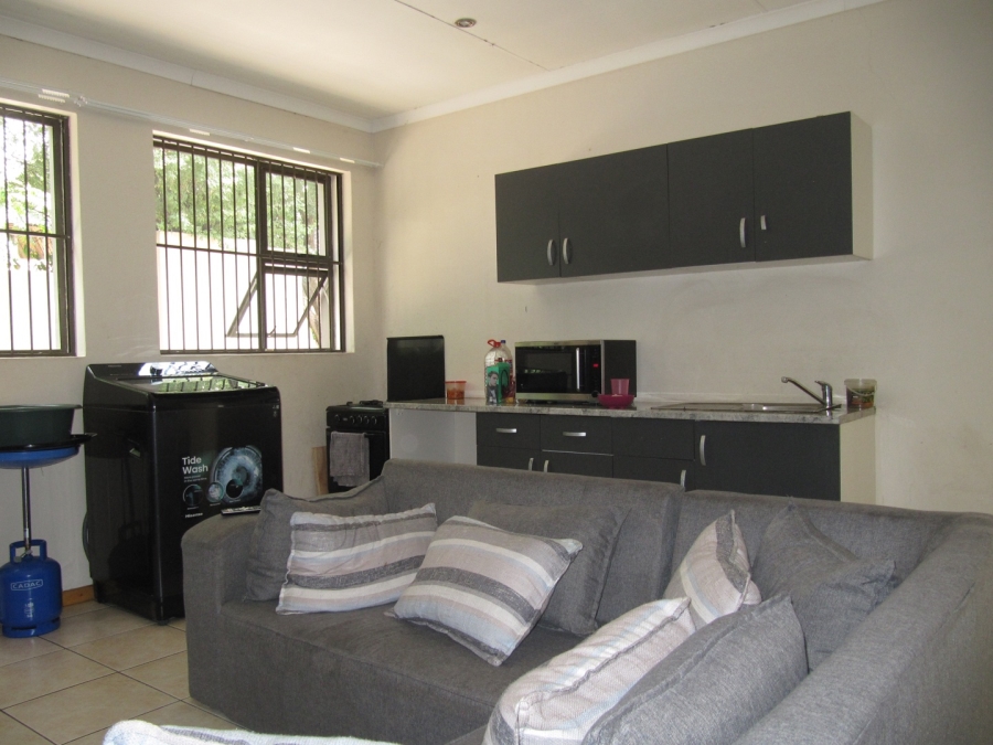 To Let 2 Bedroom Property for Rent in Ferndale Gauteng