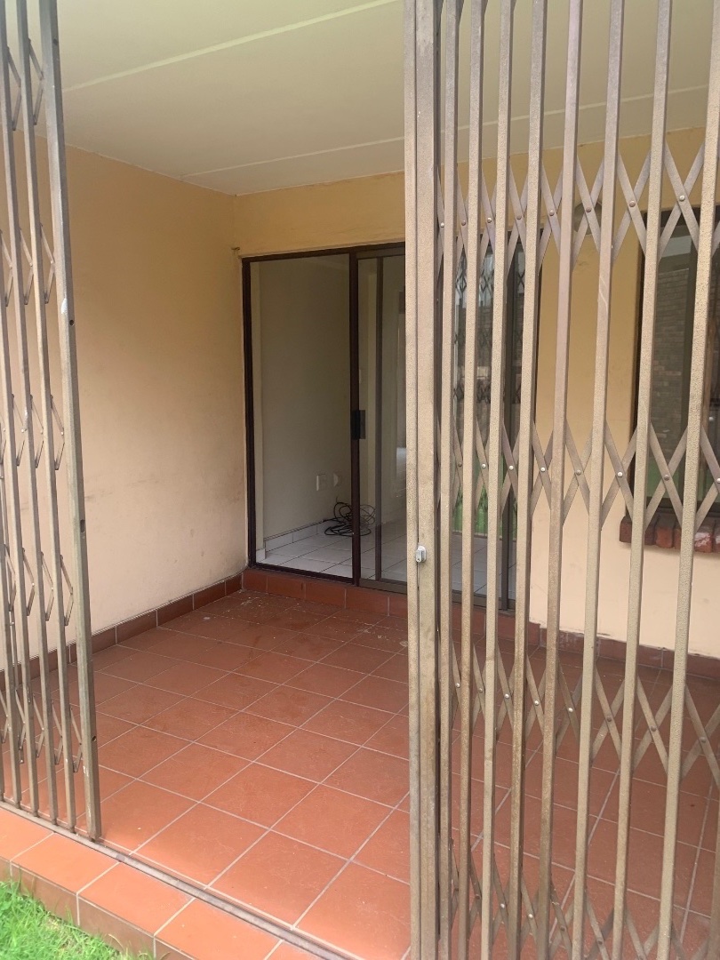 3 Bedroom Property for Sale in Mondeor Gauteng