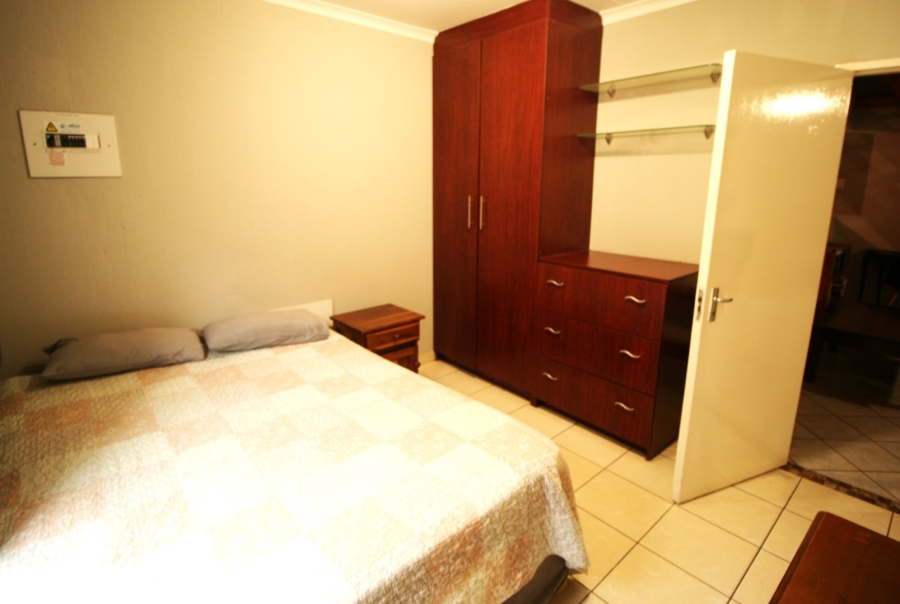 2 Bedroom Property for Sale in Weltevreden Park Gauteng