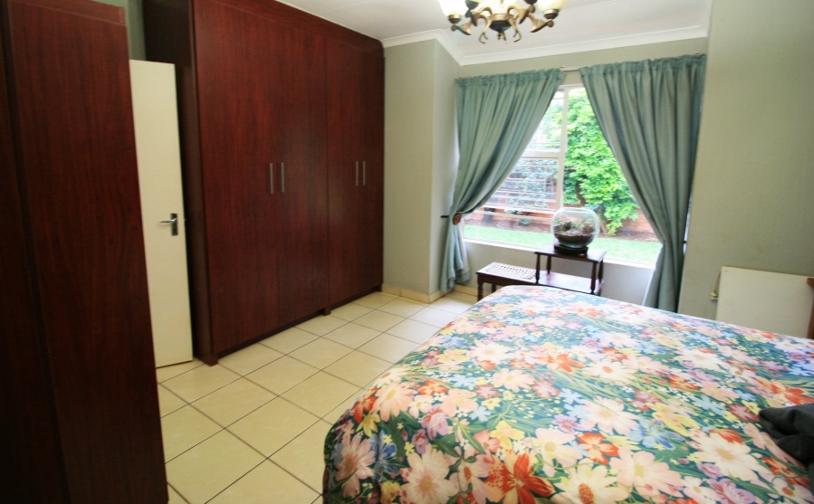 2 Bedroom Property for Sale in Weltevreden Park Gauteng