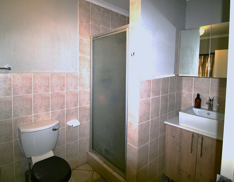 2 Bedroom Property for Sale in Weltevreden Park Gauteng