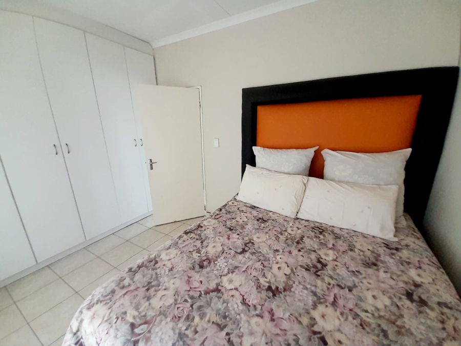 2 Bedroom Property for Sale in Meredale Gauteng