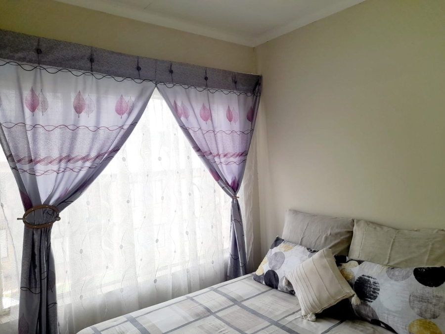 2 Bedroom Property for Sale in Meredale Gauteng