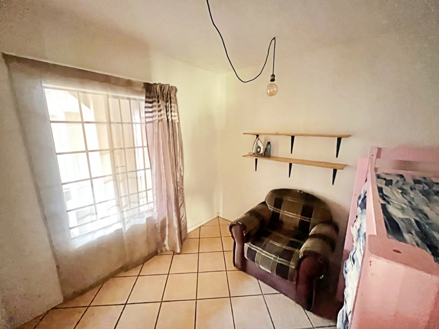 2 Bedroom Property for Sale in Die Hoewes Gauteng