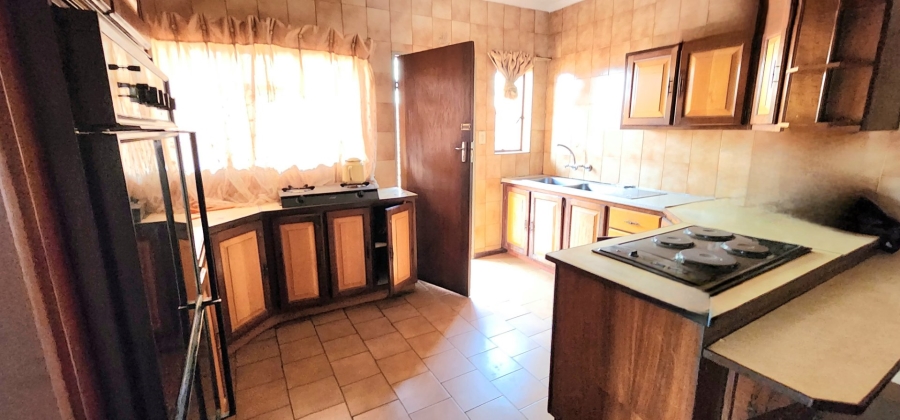 4 Bedroom Property for Sale in Laudium Gauteng