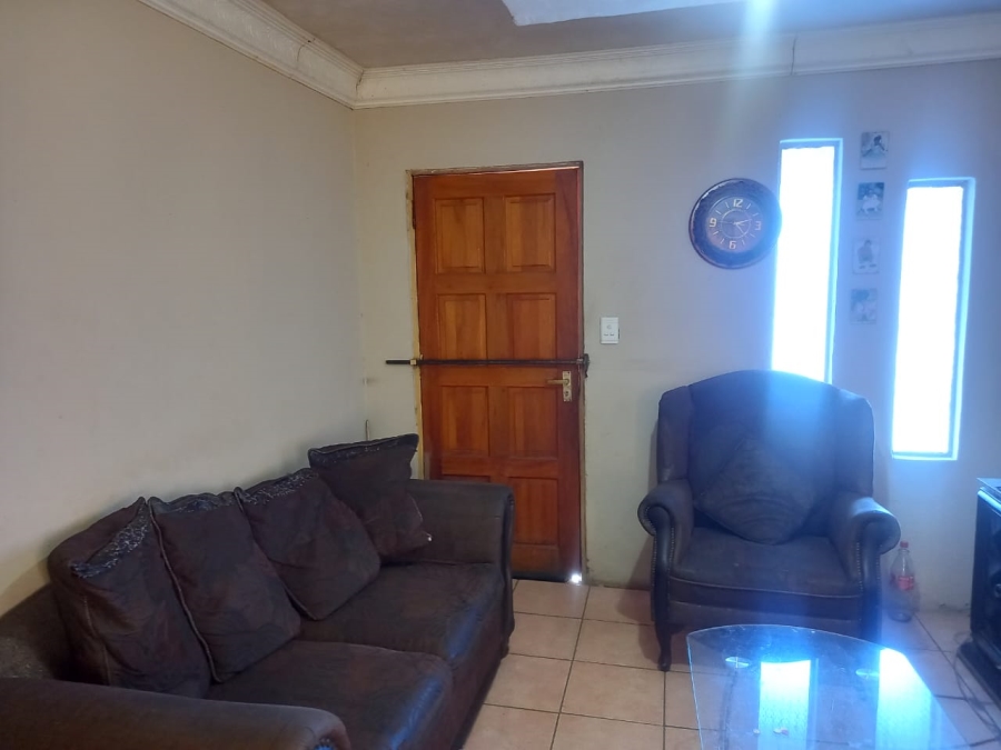 2 Bedroom Property for Sale in Kwa Thema Gauteng