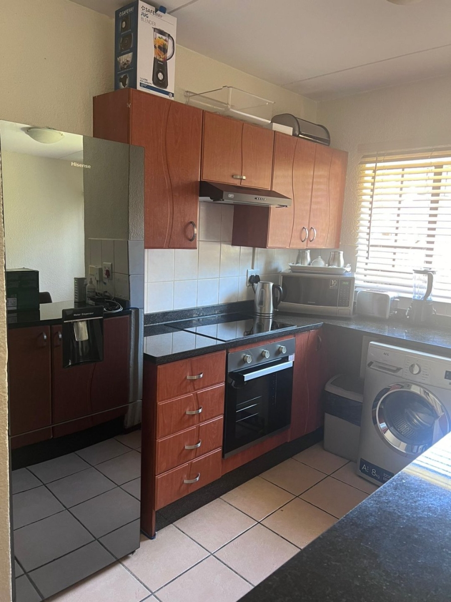 To Let 2 Bedroom Property for Rent in Halfway Gardens Gauteng