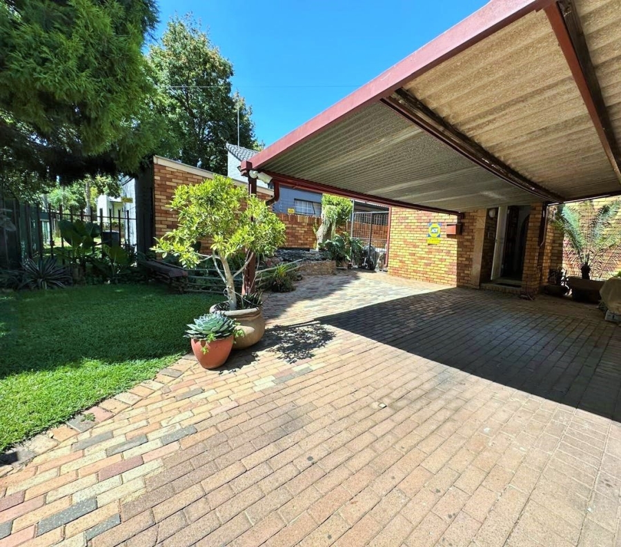 3 Bedroom Property for Sale in Clubview West Gauteng