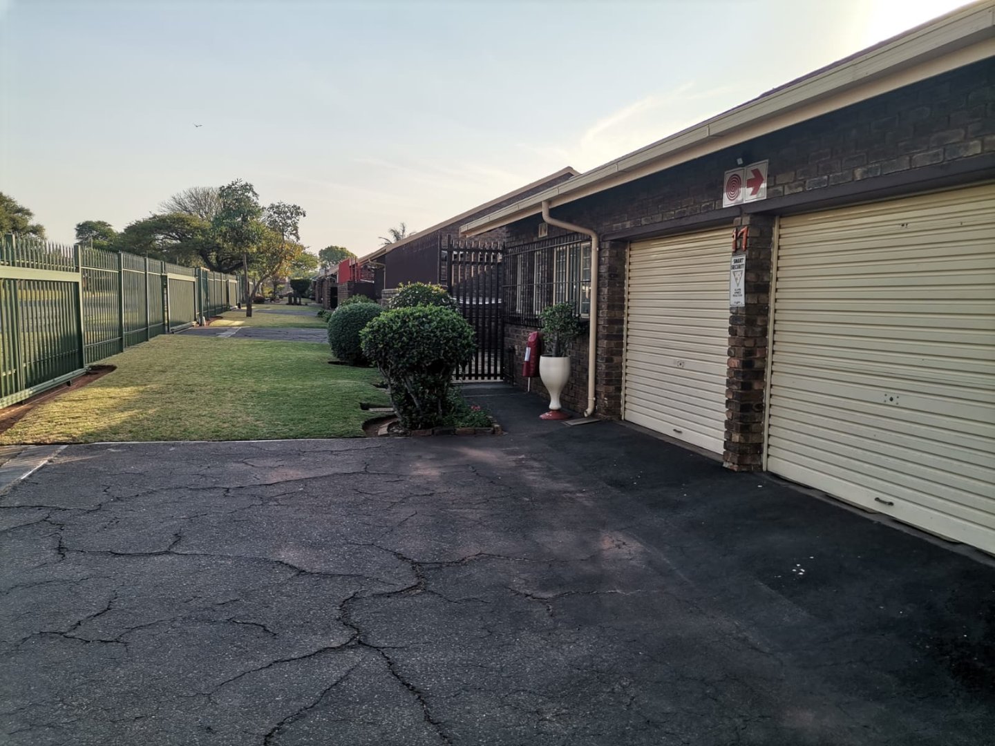 3 Bedroom Property for Sale in Birchleigh North Gauteng