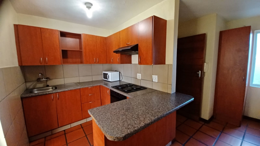 To Let 1 Bedroom Property for Rent in Westdene Gauteng