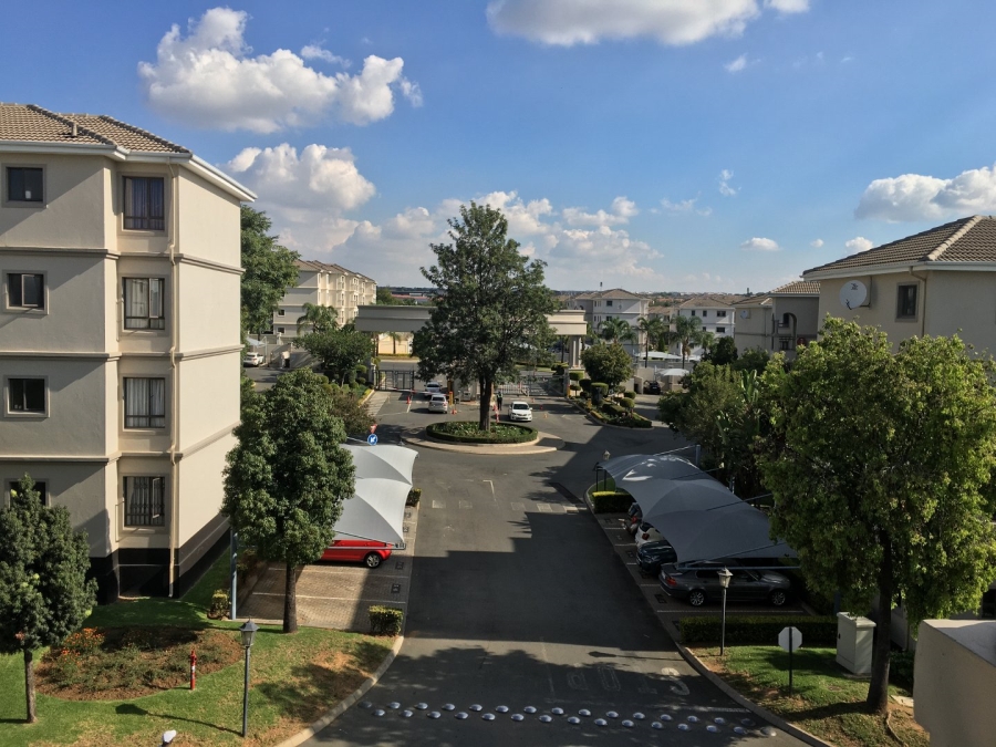 1 Bedroom Property for Sale in Noordwyk Gauteng