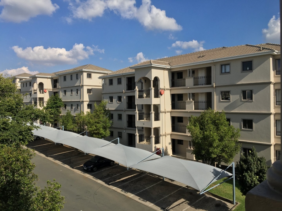 1 Bedroom Property for Sale in Noordwyk Gauteng