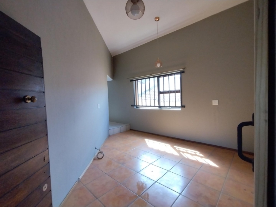 To Let 4 Bedroom Property for Rent in Marais Steyn Park Gauteng