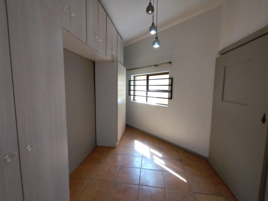 To Let 4 Bedroom Property for Rent in Marais Steyn Park Gauteng