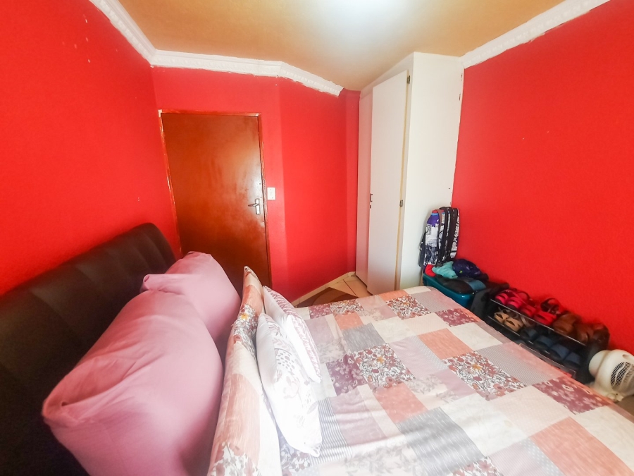 2 Bedroom Property for Sale in Protea Glen Gauteng