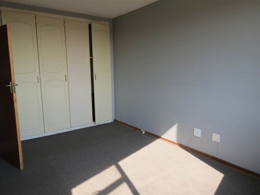 2 Bedroom Property for Sale in Bramley Park Gauteng